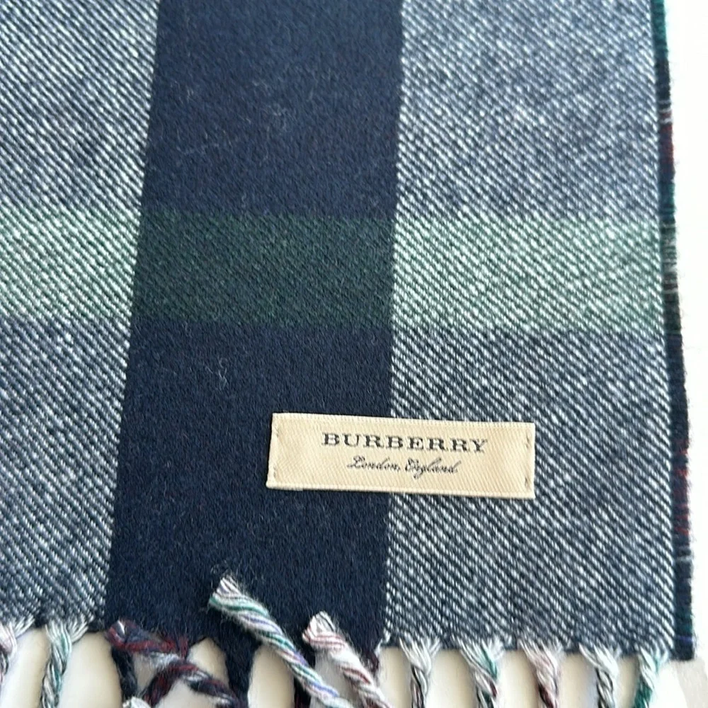 Burberry Plaid Check Wool Scart